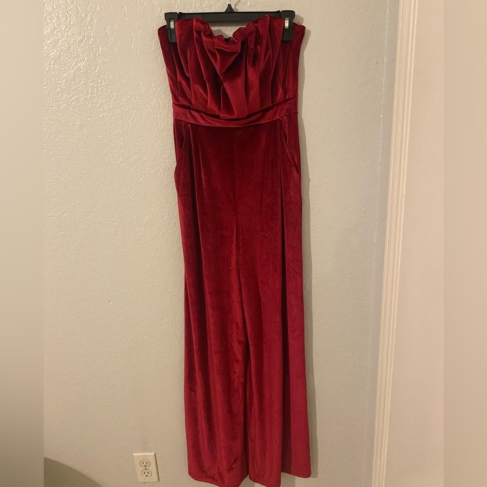 Elegant Fuchsia Velvet Jumpsuit